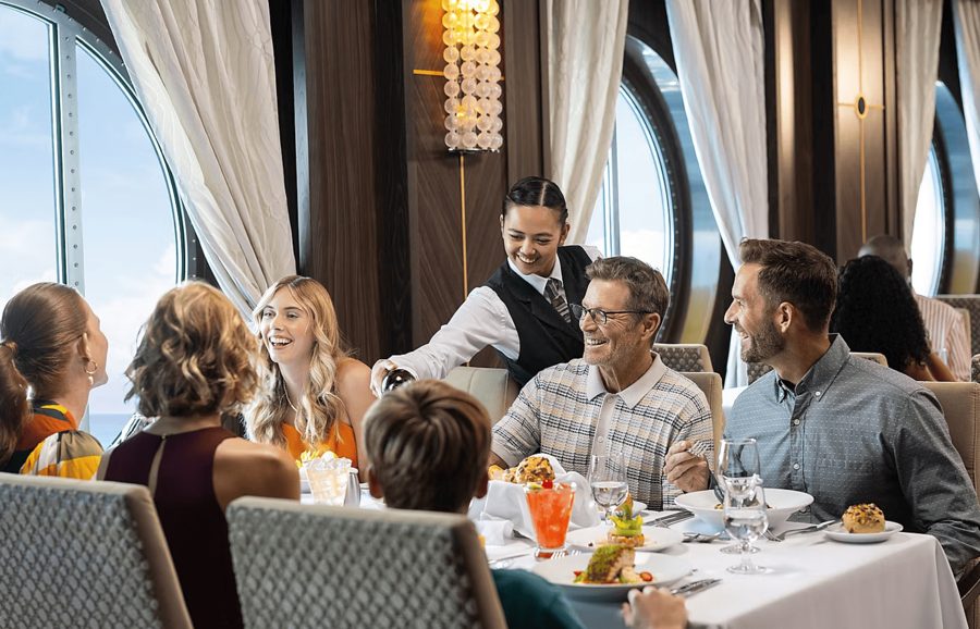 Главный ресторан Main Dining Room на Legend of the Seas